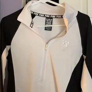 VS Half Zip Small